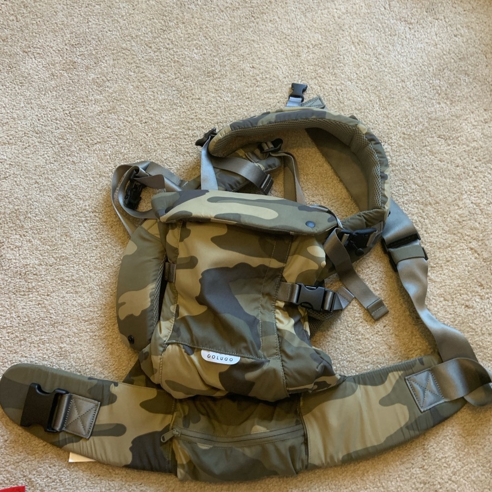 Colugo Camo baby carrier